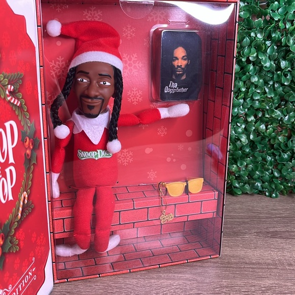 Snoop on The Stoop Volume 3 Snoop Dogg 12” Christmas Red Plush Figurine - Picture 5 of 10